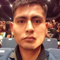 Foto del ingeniero electrónico creador de MoldeScan